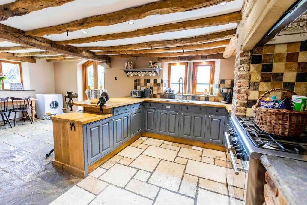 Four Bed Barn Conversion Junction 37 38 M1 Barnsley Exterior photo